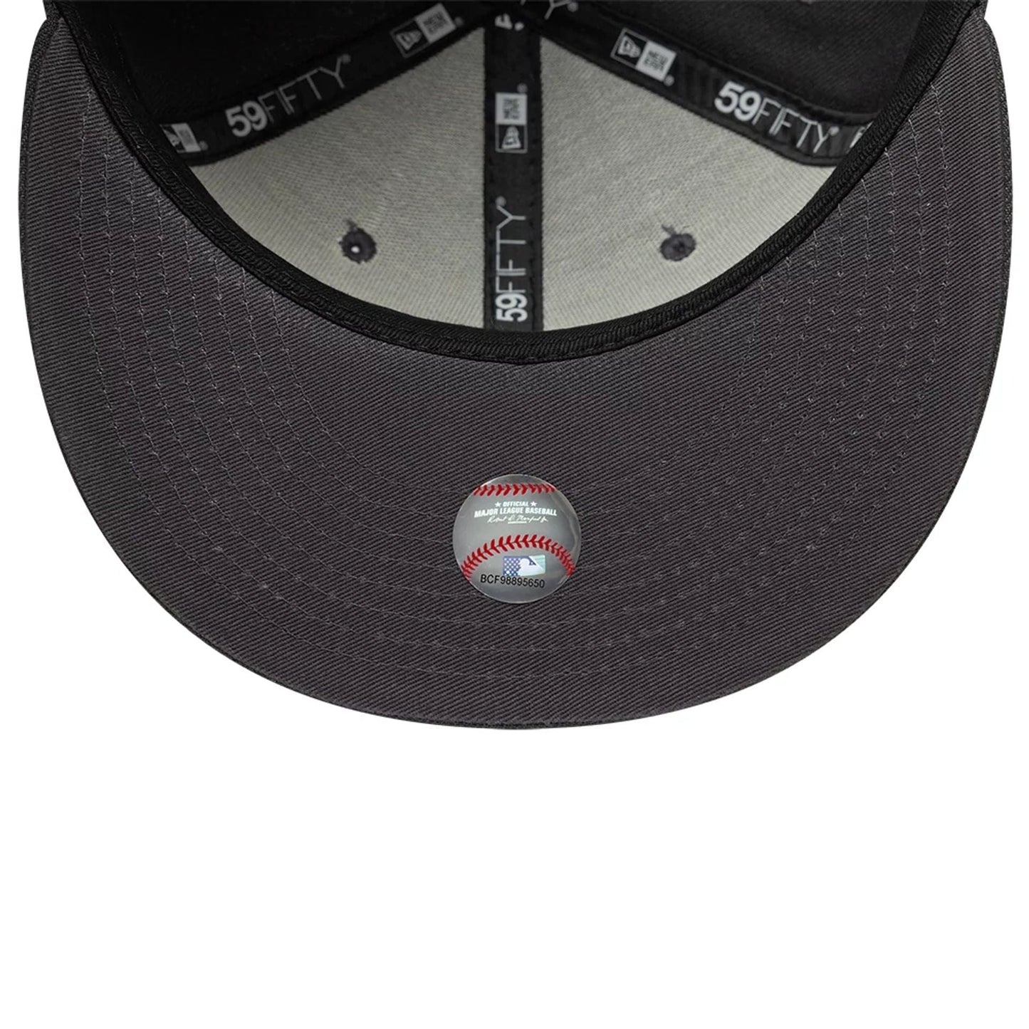 This is a New York Yankees Essential Grey 59FIFTY Cap 7