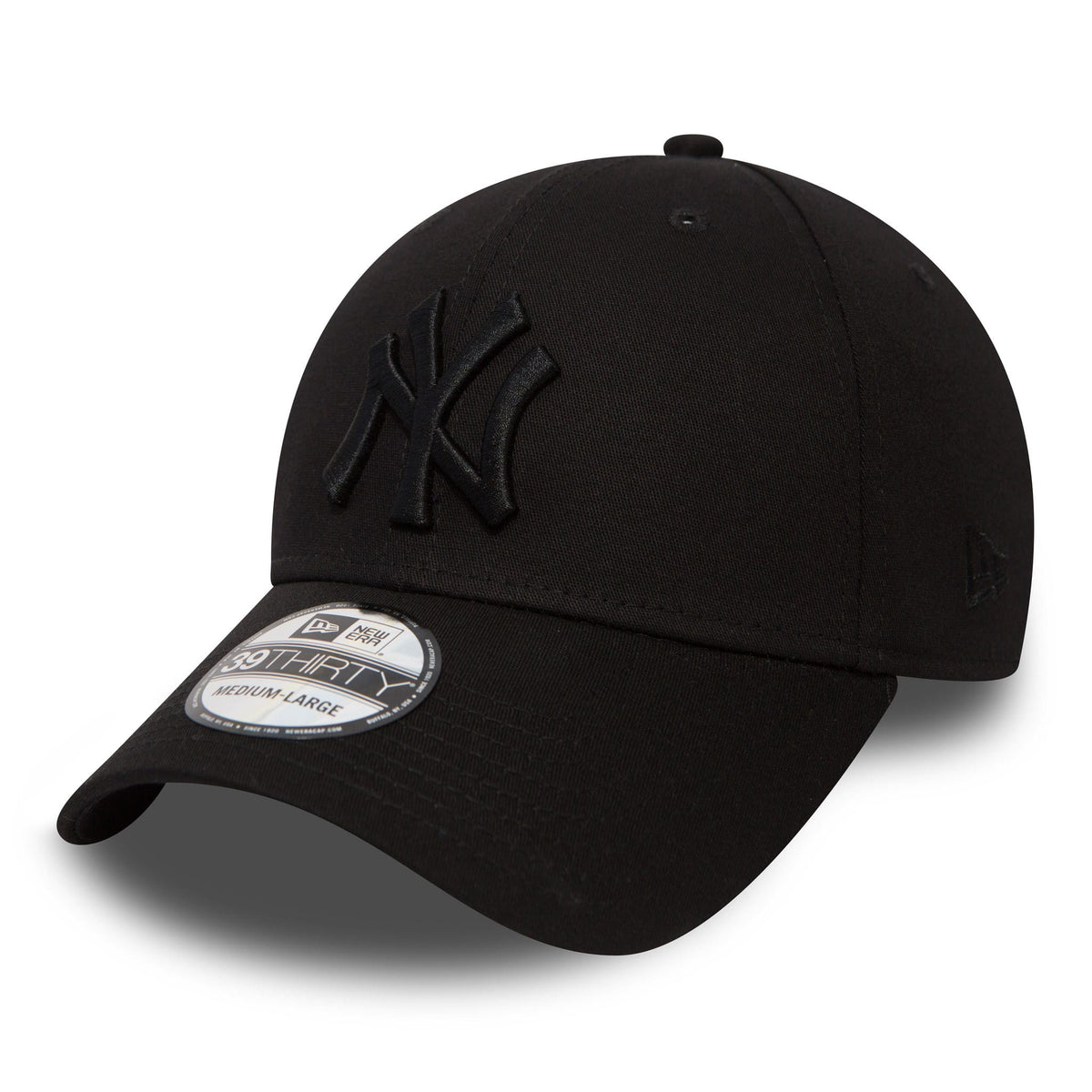 This is a New York Yankees Classic Black 39THIRTY Cap 1