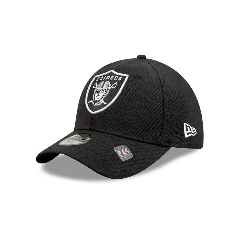 Las Vegas Raiders The League Black New Era 9FORTY Cap, three-quarter view with a raised white Raiders logo embroidered on the front panel, curved visor featuring a 9FORTY size sticker, and a New Era flag logo on the left side.