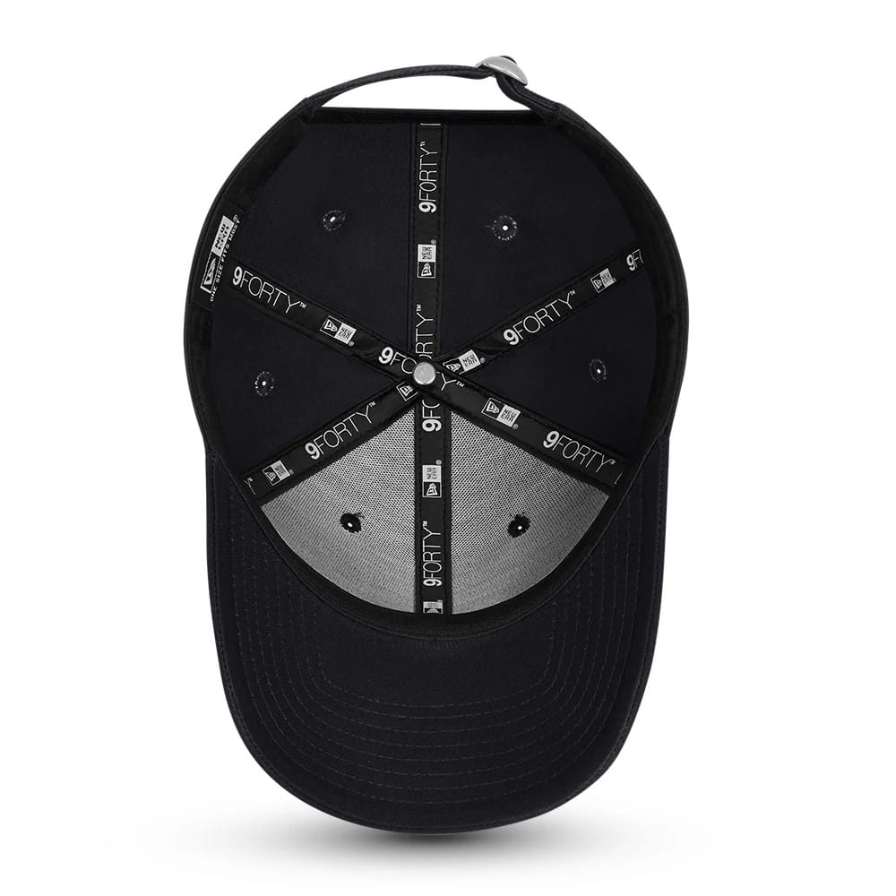 This is a New Era Flag Navy 9FORTY Cap 4