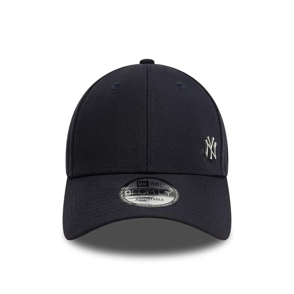 New York Yankees Flawless Navy New Era 9FORTY Cap, front view showing the raised silver NY logo embroidered on the right front panel, navy curved visor and centred 9FORTY size sticker on top of the visor.