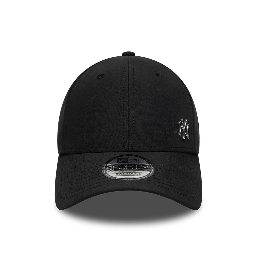 MLB New York Yankees Flawless Black New Era 9FORTY Adjustable Cap, front view showing raised black NY logo on the right front panel and 9FORTY size sticker on the black curved visor.