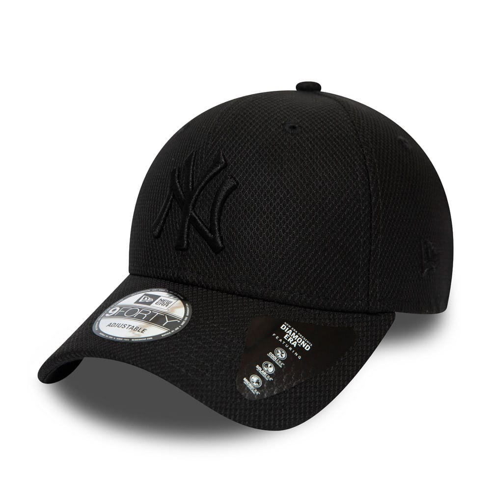 New York Yankees Diamond Era Black New Era 9FORTY Cap, three-quarter view showing the black raised embroidered NY logo on the front panel, curved visor with 9FORTY size sticker and New Era flag logo on the left side.