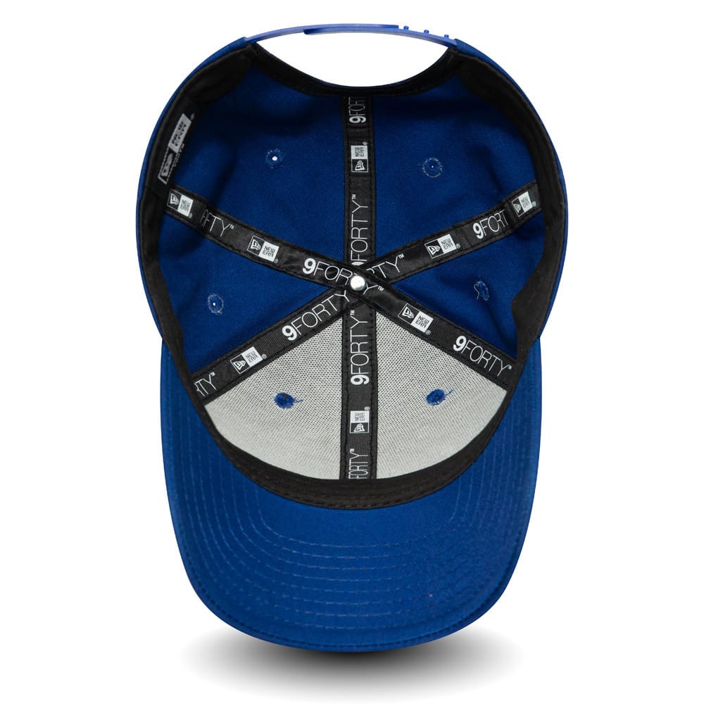 This is a Chelsea FC Kids Blue 9FORTY Cap 3