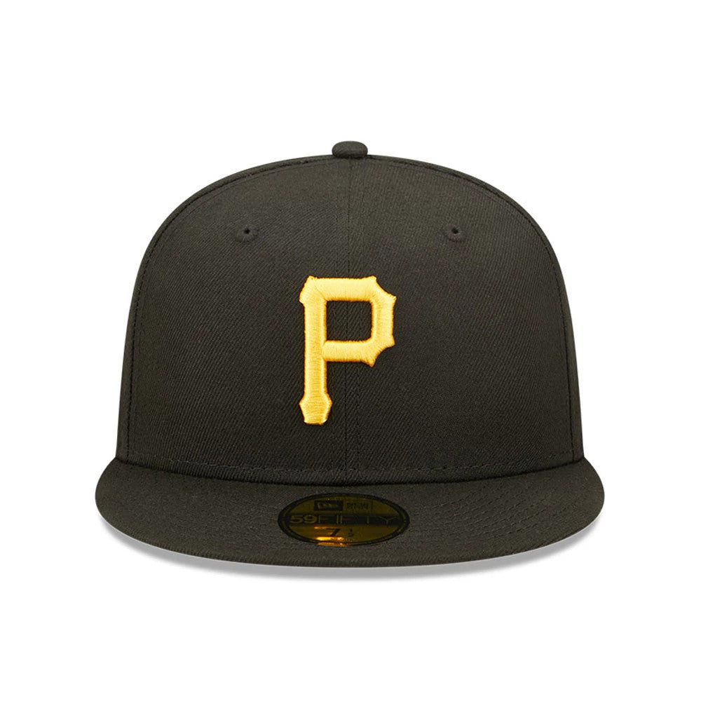 Pittsburgh Pirates Authentic On Field Game Black New Era 59FIFTY Cap, front view showing the raised yellow embroidered P logo on the front panel above the gold 59FIFTY size sticker on the black flat visor.
