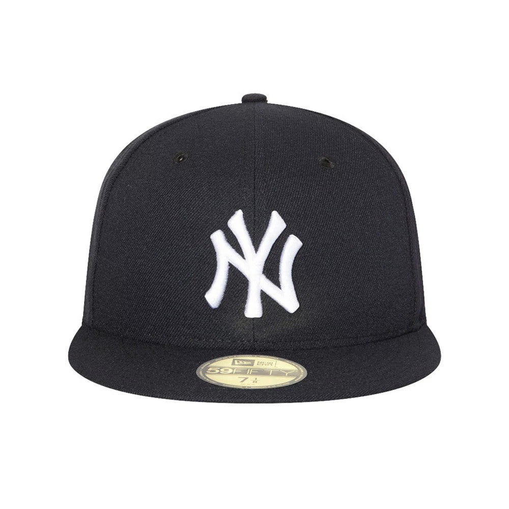 This is a New York Yankees Authentic On Field Game Navy 59FIFTY Cap 2