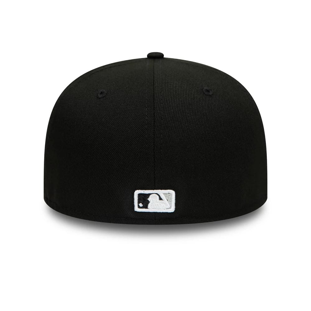 This is a Chicago White Sox Authentic On Field Game Black 59FIFTY Cap 2