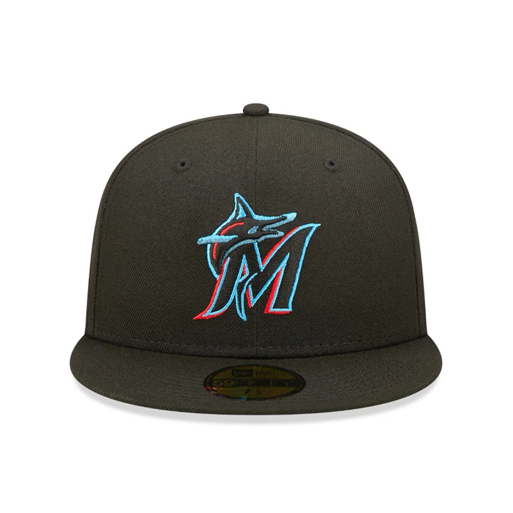 Miami Marlins Authentic On Field Game Black New Era 59FIFTY Fitted Cap, front view showing the raised aqua and red Marlins logo embroidered on the structured black crown with a gold 59FIFTY size sticker on the flat visor.