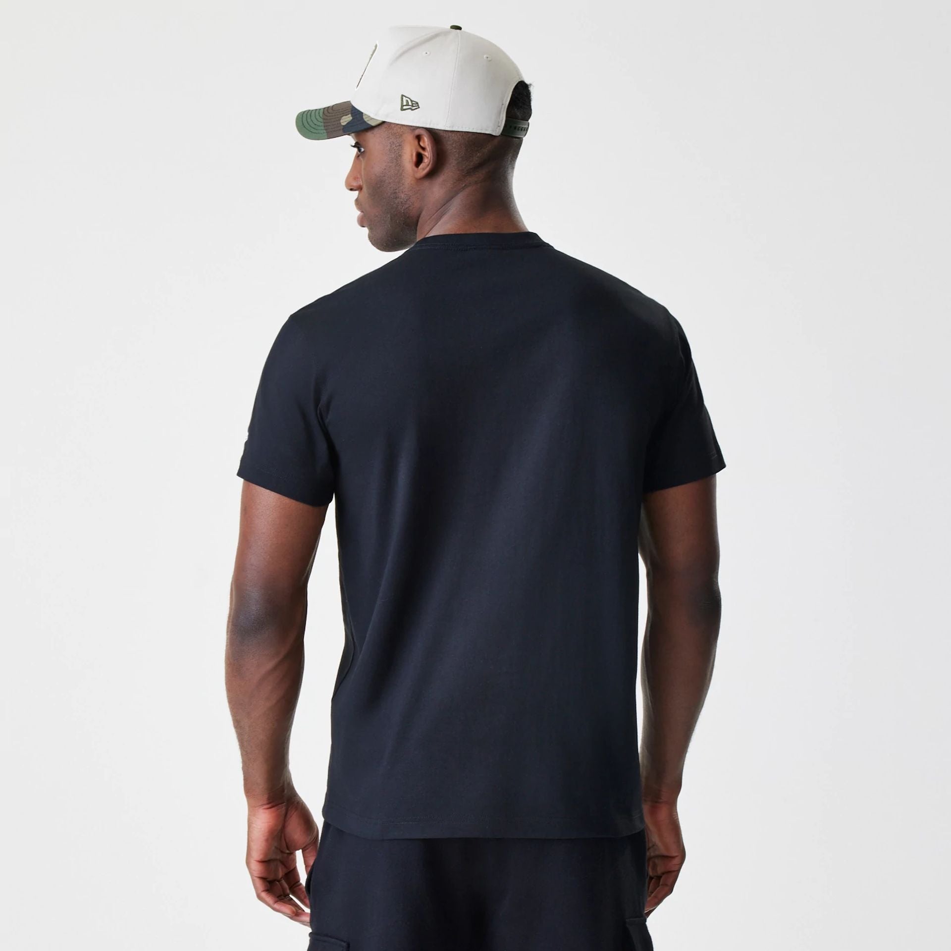 The Male model is wearing New Era Valentine's Day Black T-Shirt 2