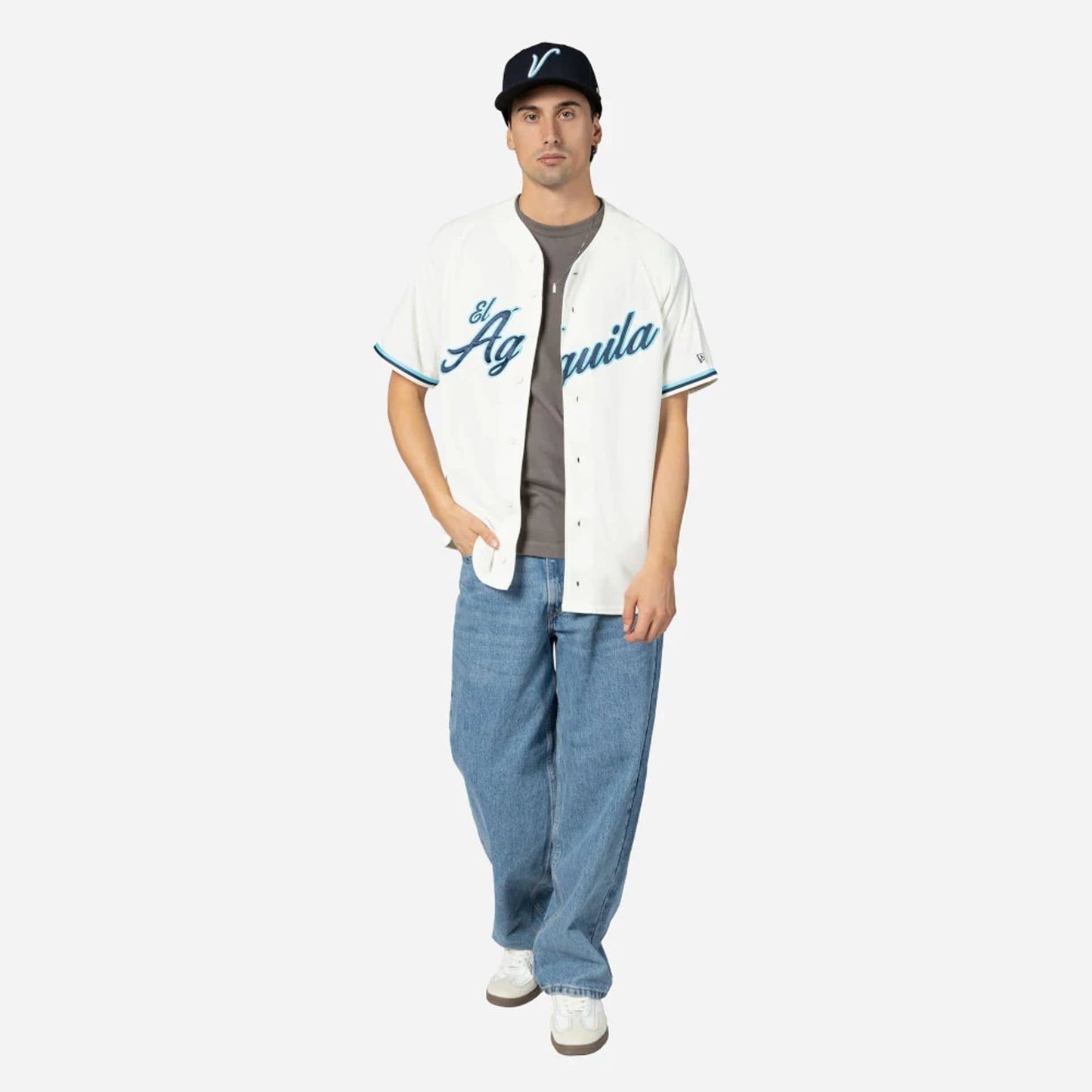 The Male model is wearing Veracruz Aguilas Mexico LMB On Field Cream On-Field Jersey 6