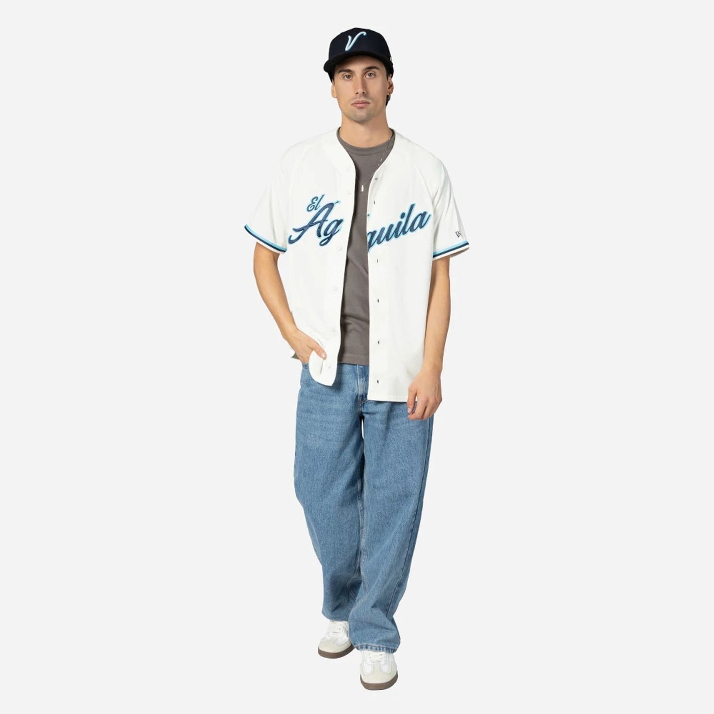 The Male model is wearing Veracruz Aguilas Mexico LMB On Field Cream On-Field Jersey 6