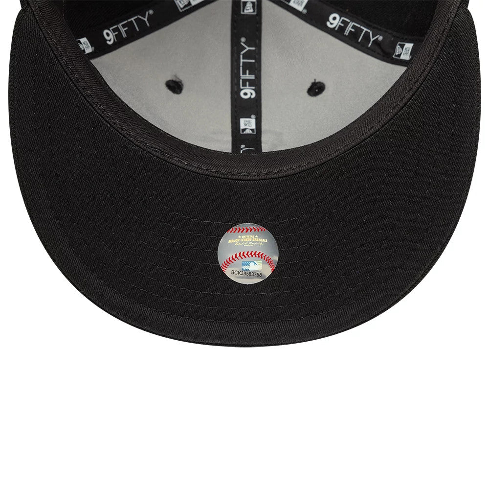 This is a San Francisco Giants MLB X Saint Mxxxxxx Black Retro Crown 9FIFTY Snapback Adjustable Cap 7