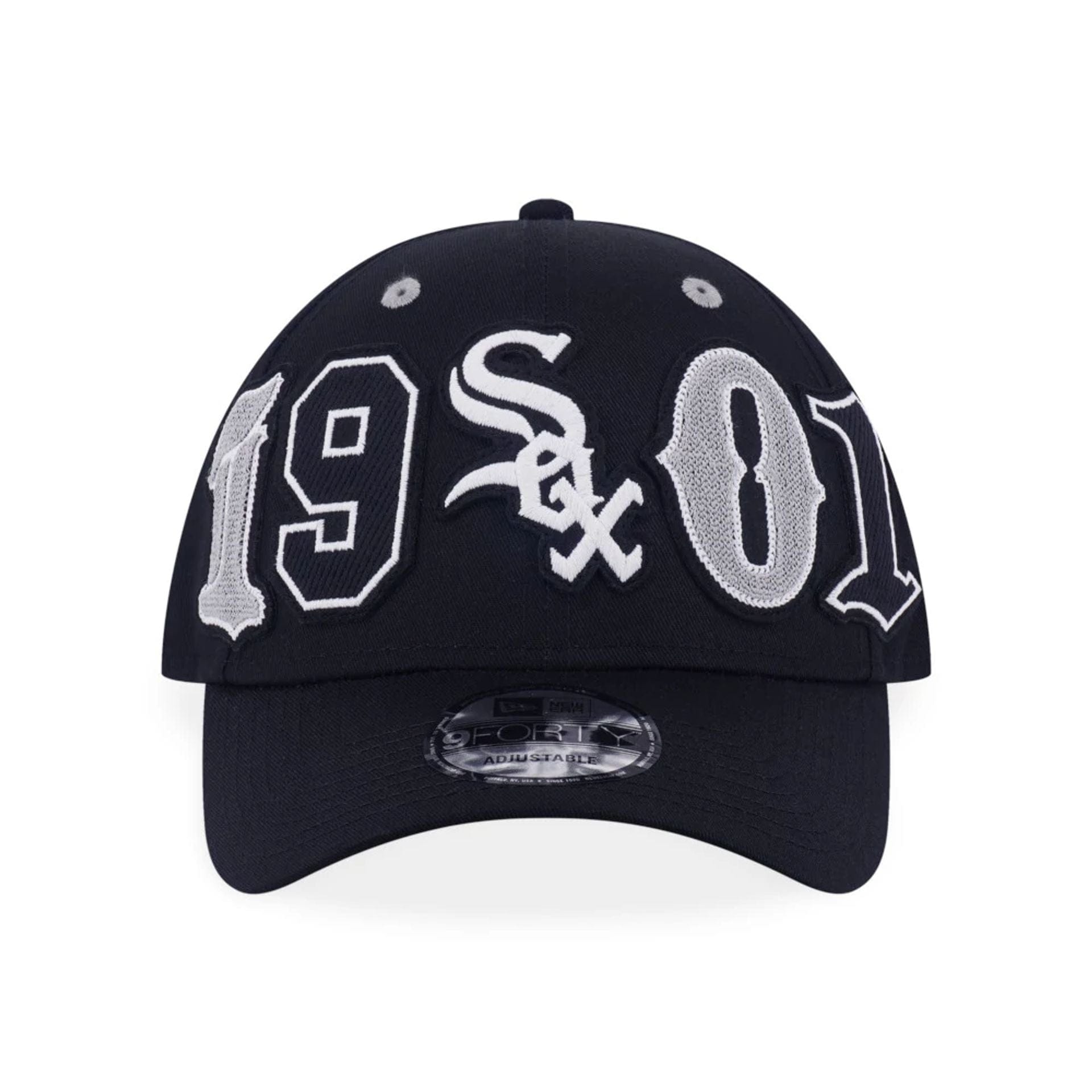 This is a Chicago White Sox MLB League Patch Black 9FORTY Adjustable Cap 2