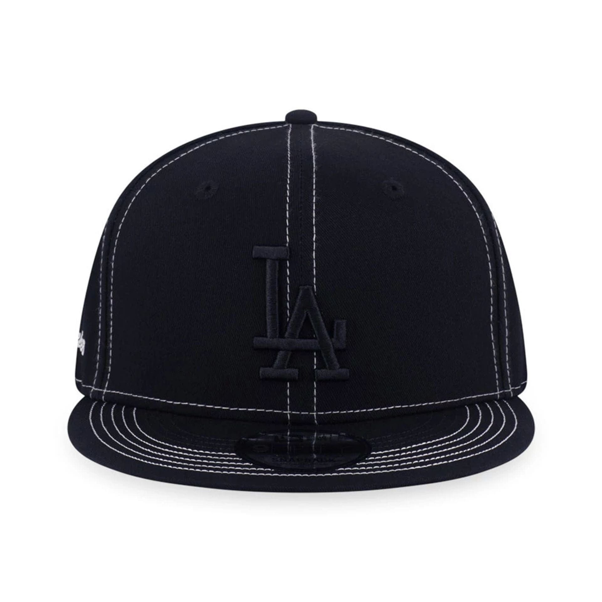Pictured is this MLB Contrast Stitching LA Dodgers 9FIFTY Snapback cap in black. 2