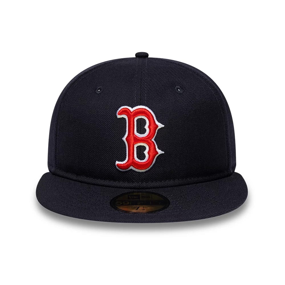 Boston Red Sox MLB Soft Buckram Navy New Era 59FIFTY Fitted Cap, front view with the raised red embroidered B logo on the structured navy front panel, complemented by a gold 59FIFTY size sticker on the flat visor.