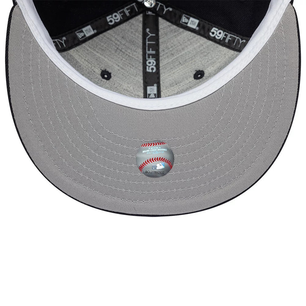 Pictured is this MLB Soft Buckram Boston Red Sox 59FIFTY Fitted cap in navy. 2