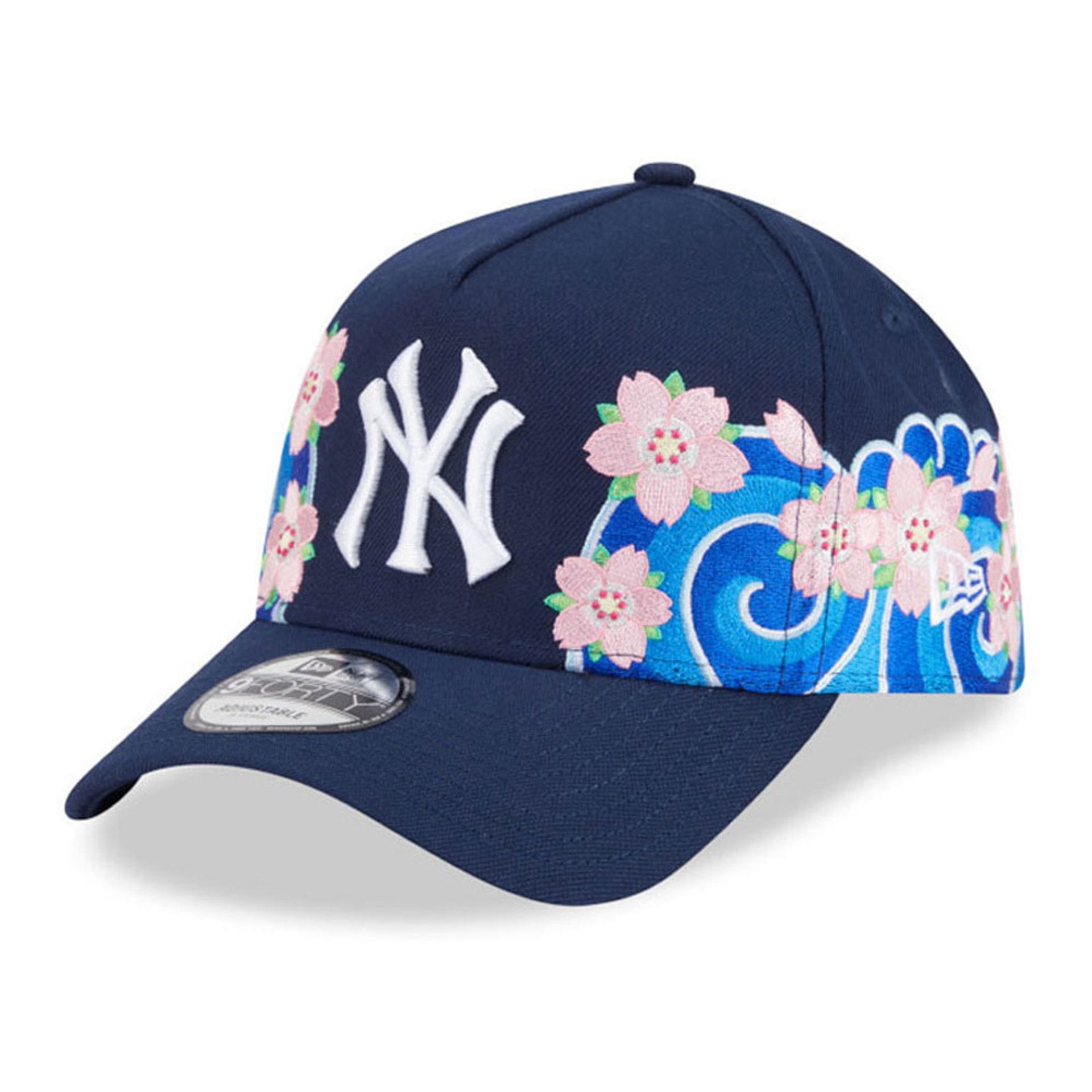 Pictured is this MLB Sakura New York Yankees 9FORTY A-Frame cap in dark blue. 1