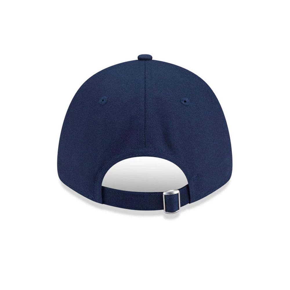 Pictured is this New Era Sakura 9FORTY cap in dark blue. 7