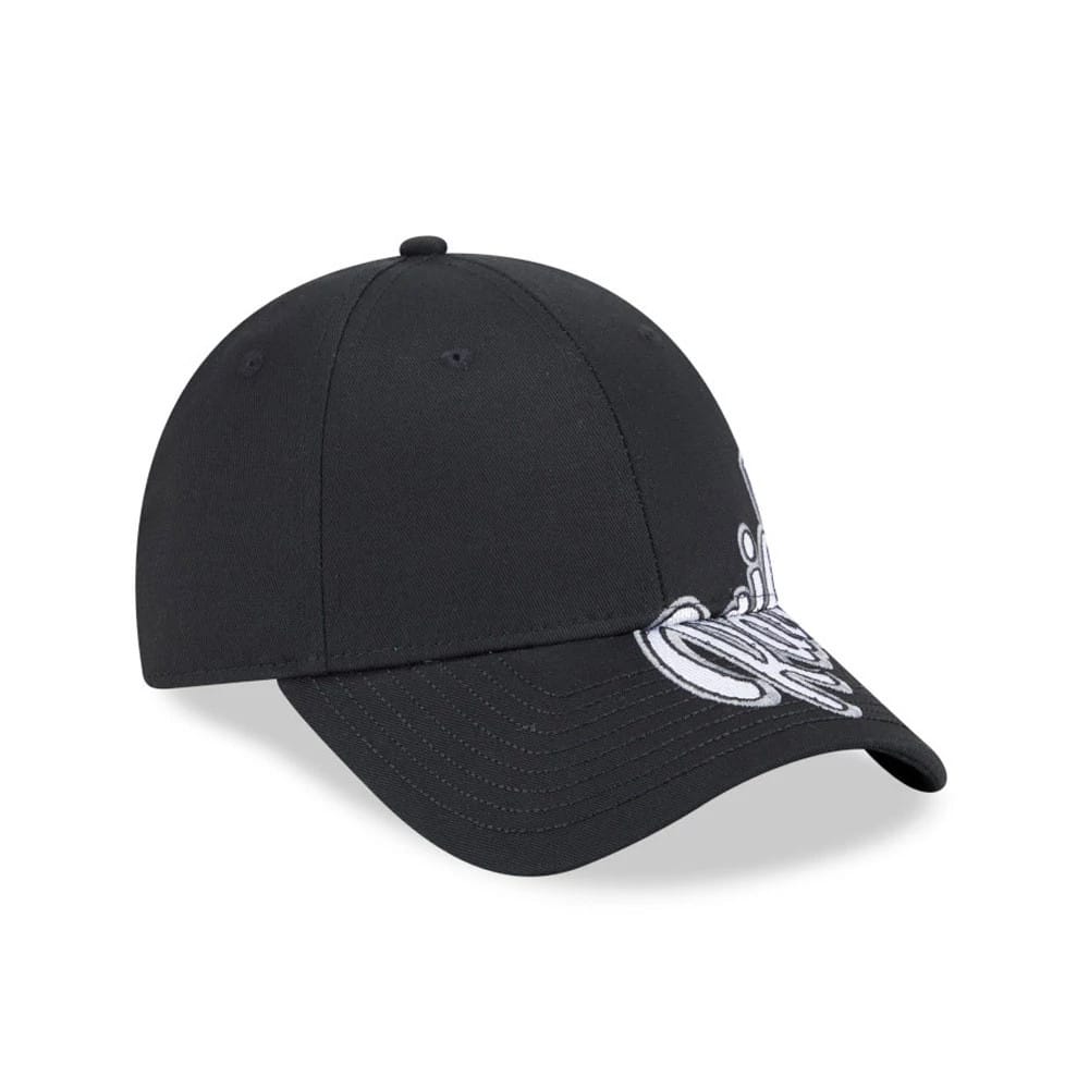 Las Vegas Raiders NFL Mix League Black New Era 9FORTY Adjustable Cap, side view with white raised embroidery of the Raiders script logo extending onto the curved black visor and a structured crown.