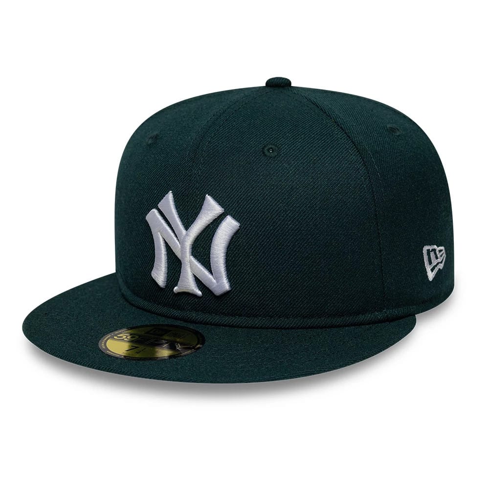 Pictured is this MLB Reserve New York Yankees 59FIFTY Fitted cap in dark green. 1