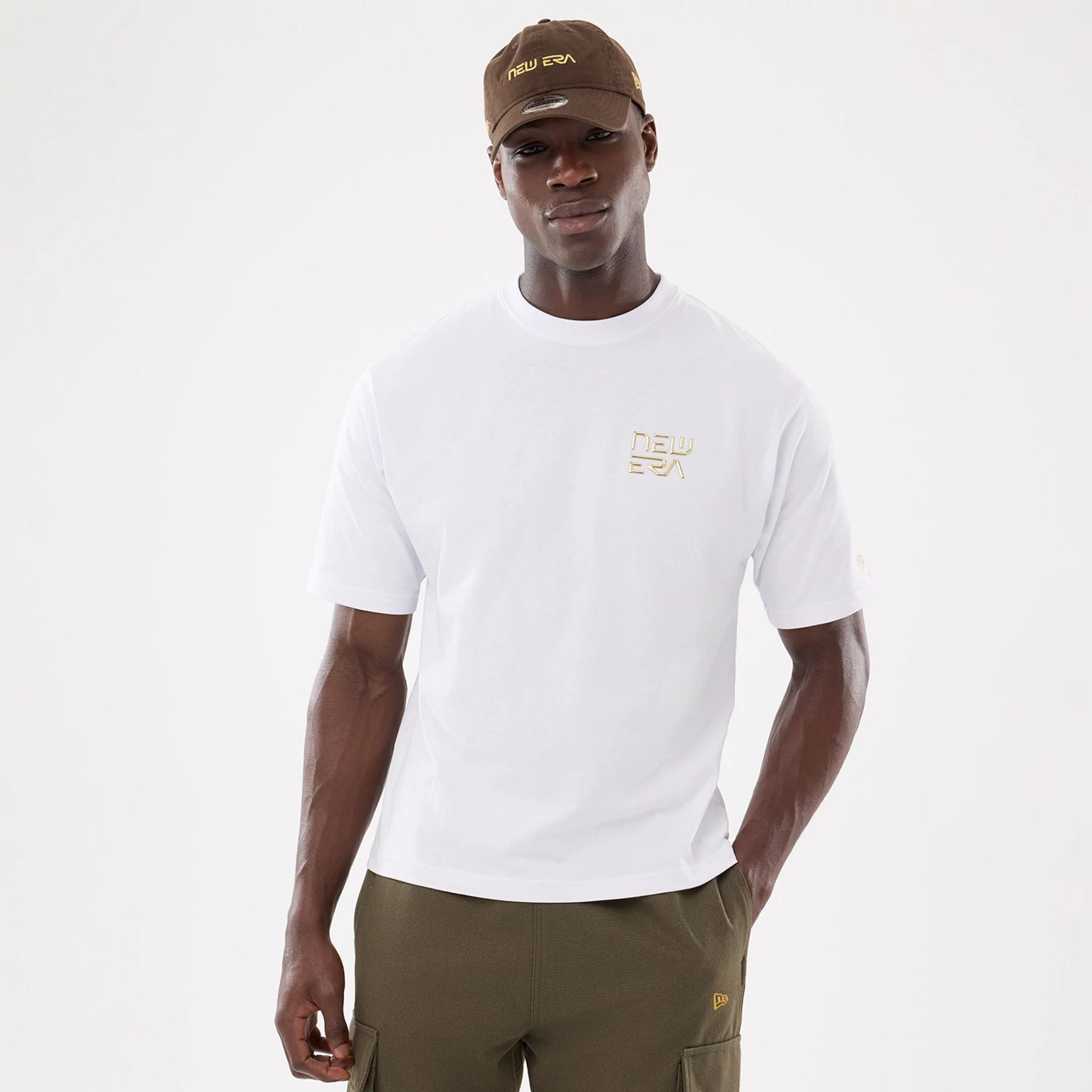 The model is wearing this Hajime Sorayama X MLB LA Dodgers T-Shirt in white. 1