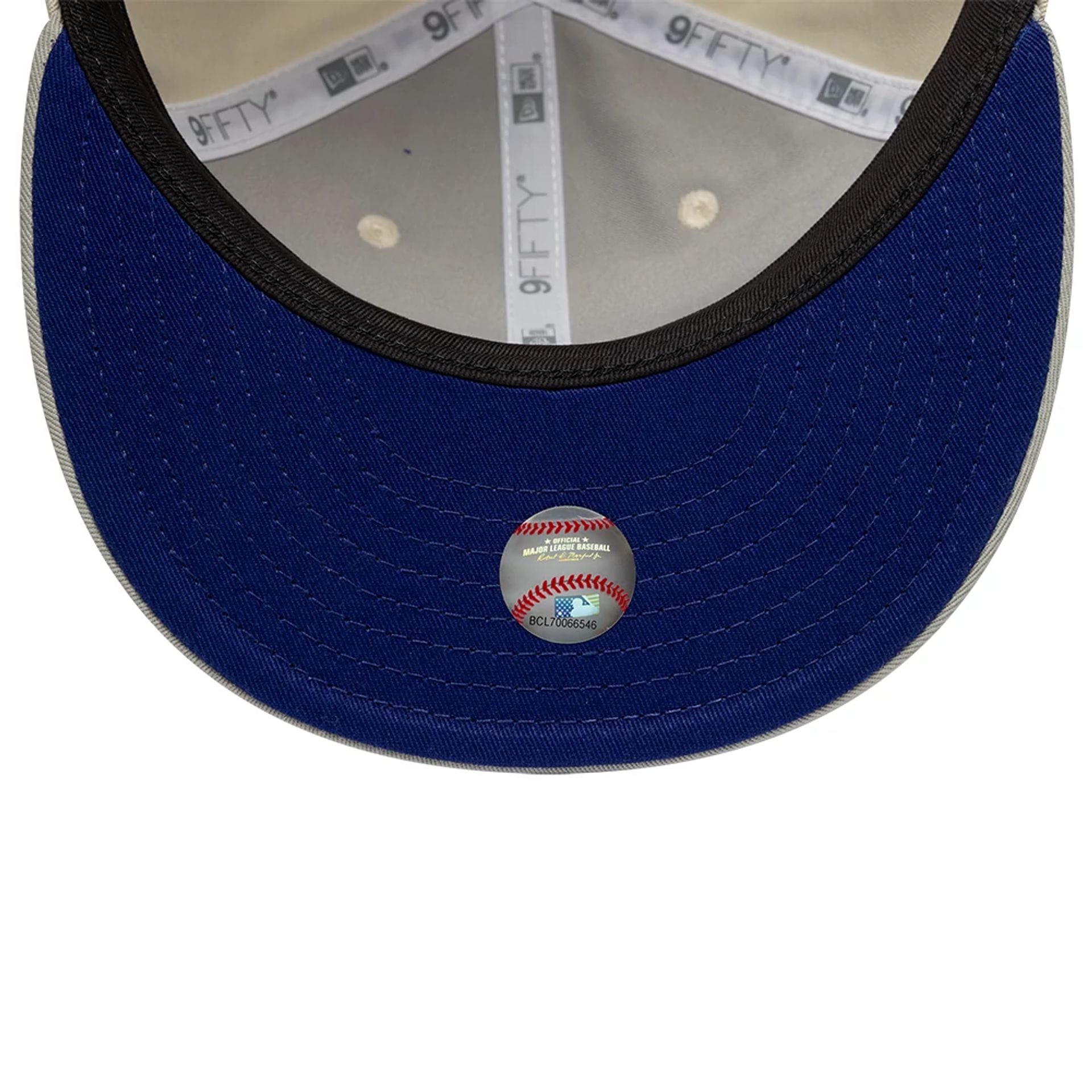 Pictured is this Hajime Sorayama X MLB LA Dodgers Retro Crown 9FIFTY cap in Cream. 2