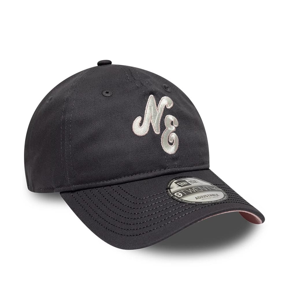 New Era Sakura Nagashi Dark Grey New Era 9TWENTY Adjustable Cap, three-quarter view showing the raised NE logo in white embroidery on the front panel, with a silver 9TWENTY size sticker on the curved visor.