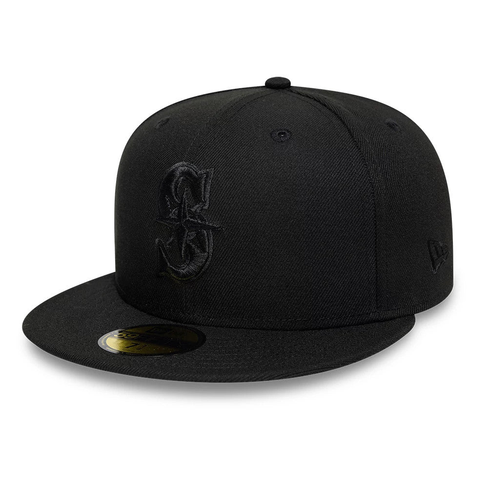 Pictured is this MLB Black On Black Seattle Mariners 59FIFTY Fitted cap in black. 1