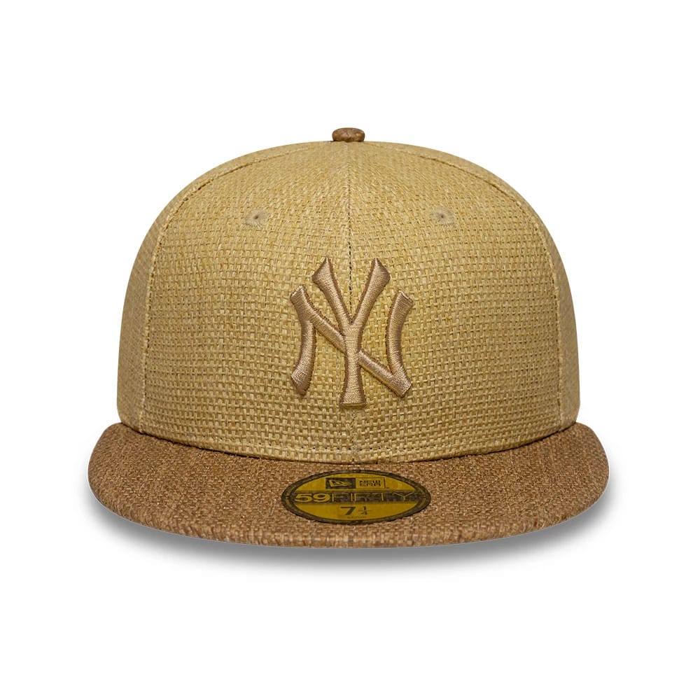 Pictured is this MLB Straw New York Yankees 59FIFTY Fitted cap in beige. 2