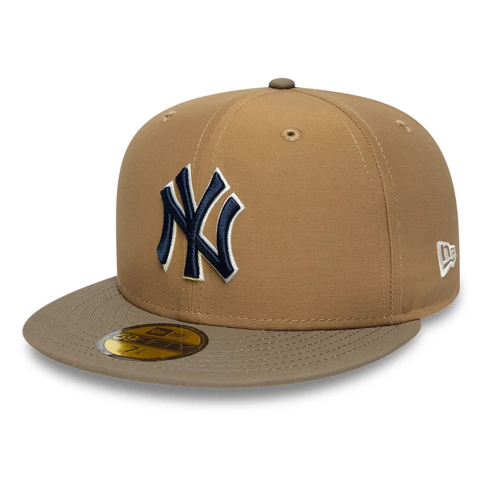 Pictured is this MLB Gros Grain New York Yankees 59FIFTY Fitted cap in Beige. 1