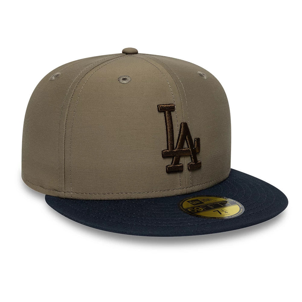 Pictured is this MLB Grosgrain LA Dodgers 59FIFTY Fitted cap in green. 4