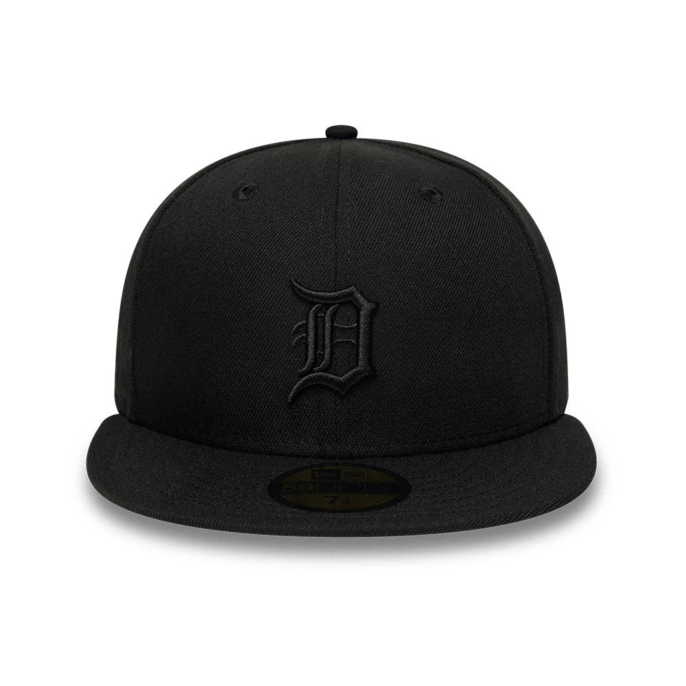 Pictured is this MLB Black On Black Detroit Tigers 59FIFTY Fitted cap in black. 2