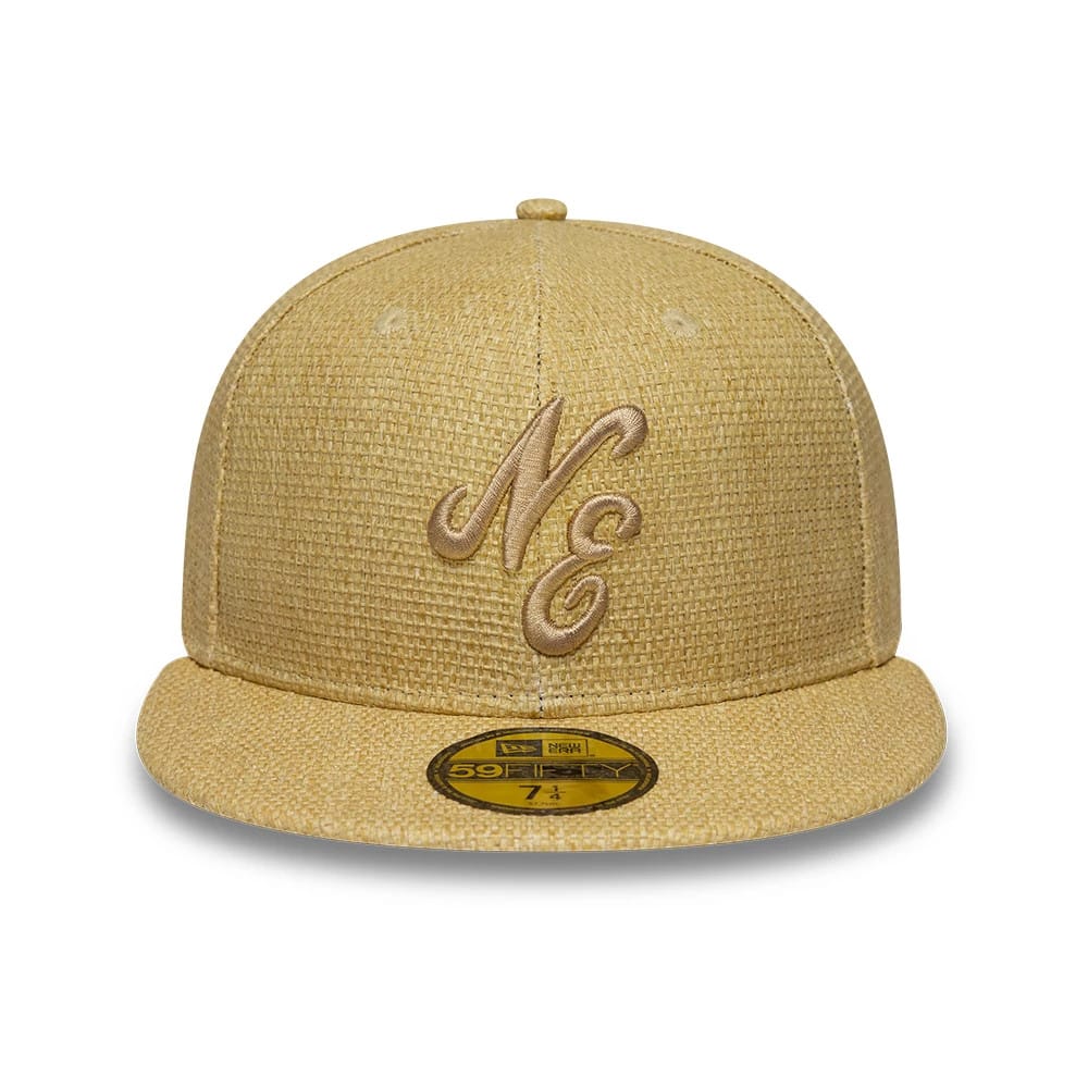 Pictured is this New Era Straw 59FIFTY Fitted cap in beige. 2