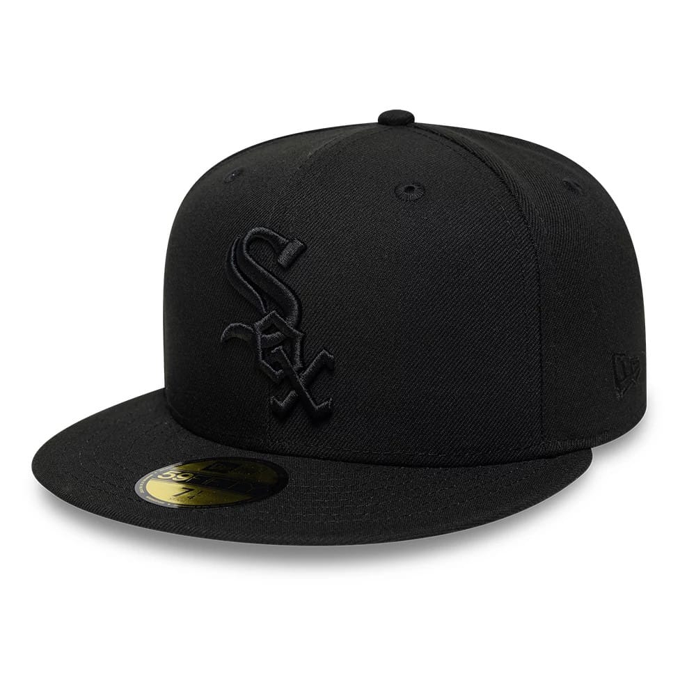 Pictured is this MLB Black On Black Chicago White Sox 59FIFTY Fitted cap in black. 1