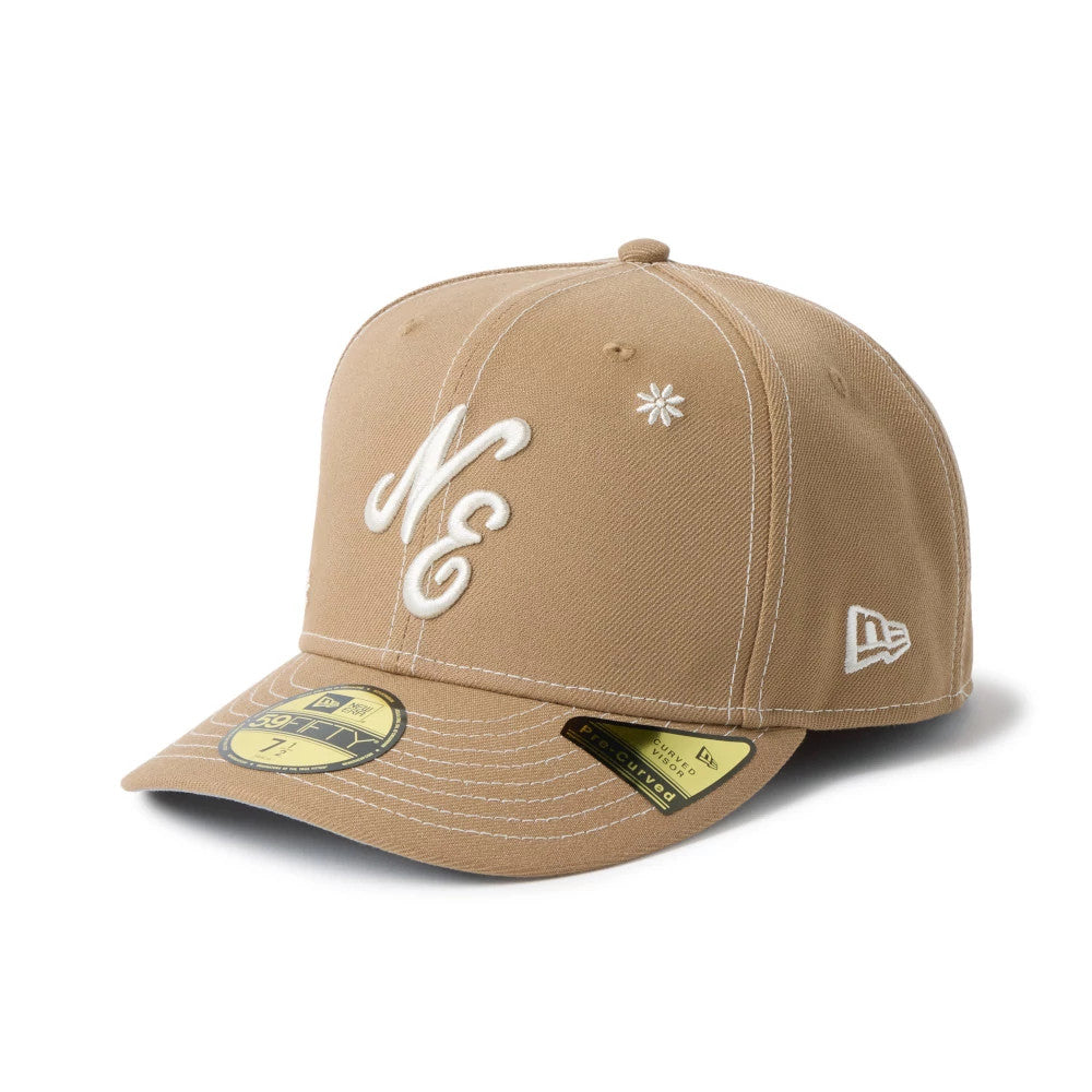 Pictured is this New Era Floral 59FIFTY Fitted cap in Beige. 10