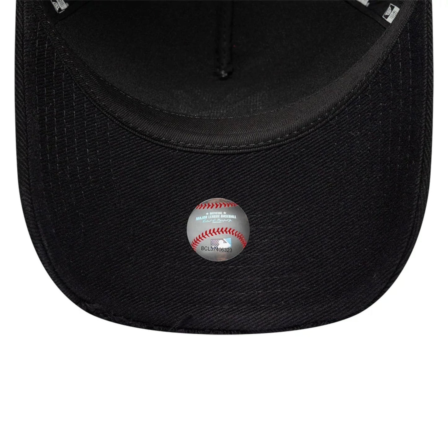 Pictured is this MLB Distressed New York Yankees 9FORTY A-Frame Trucker cap in black. 7