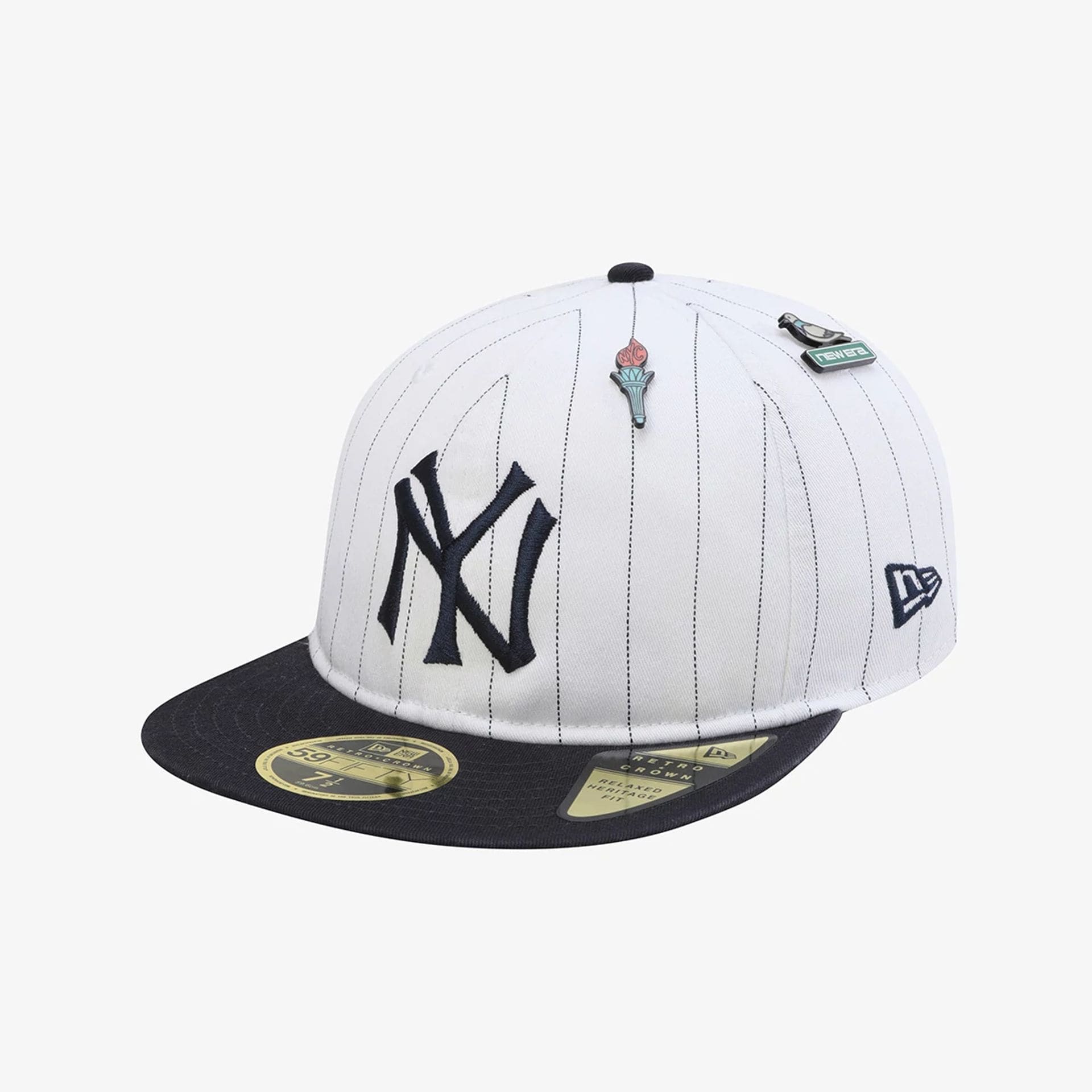 Pictured is this MLB 59FIFTY Day New York Yankees Retro Crown 59FIFTY Fitted cap in white. 2