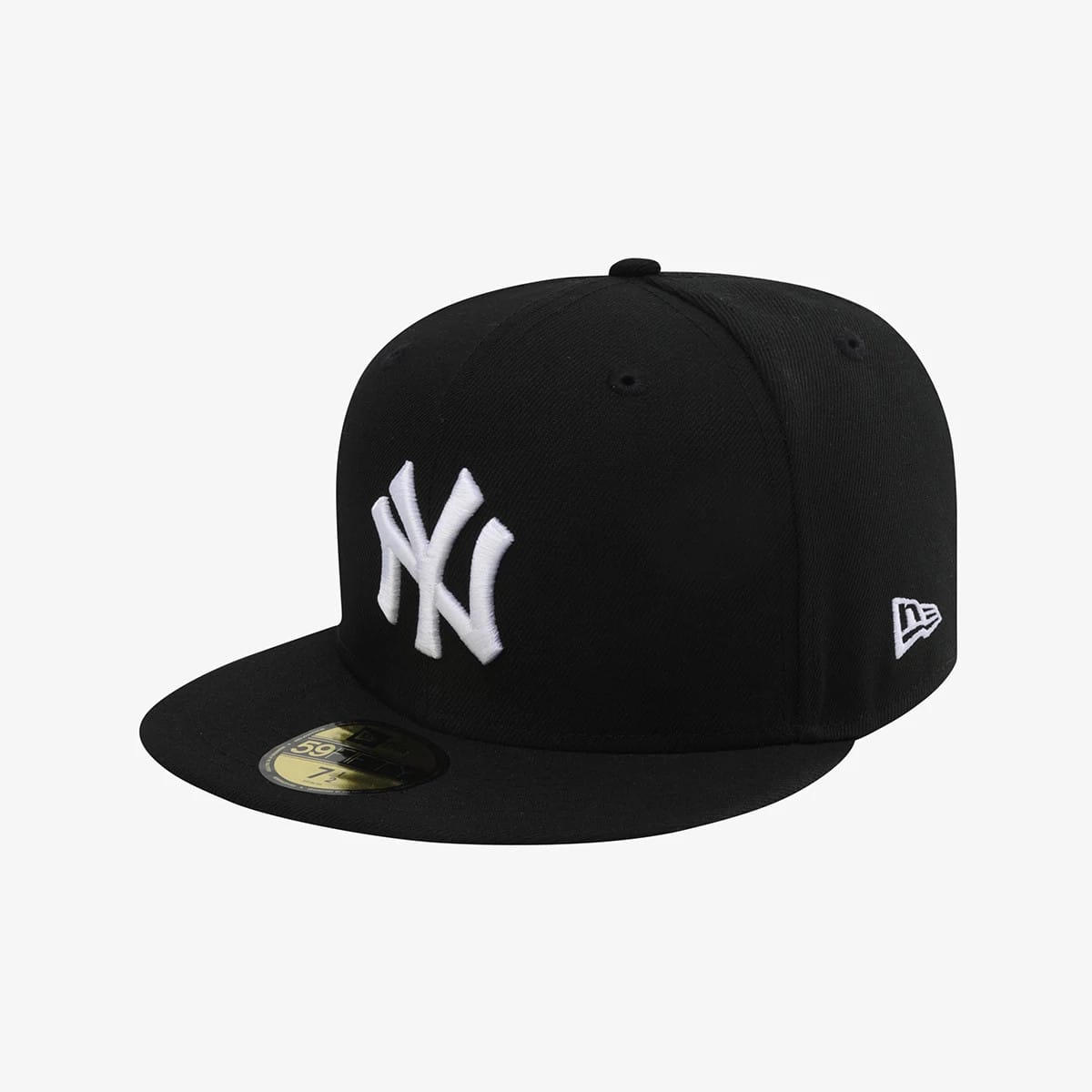 Pictured is this MLB 59FIFTY Day New York Yankees 59FIFTY Fitted cap in black. 1
