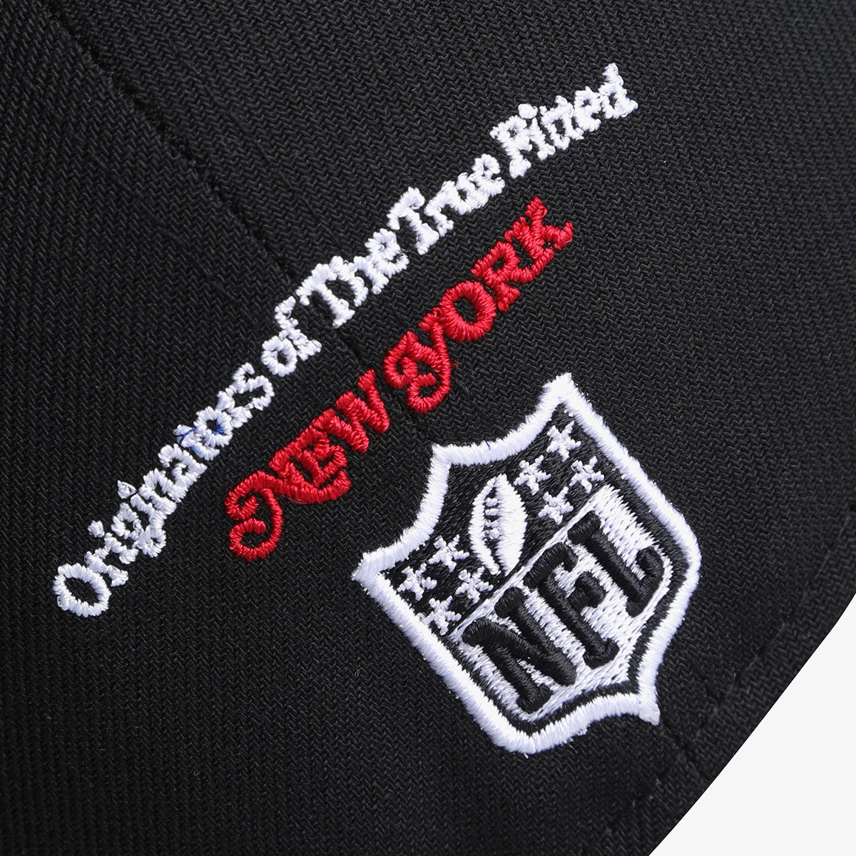 Pictured is this NFL 59FIFTY Day New York Giants 59FIFTY Fitted cap in black. 9