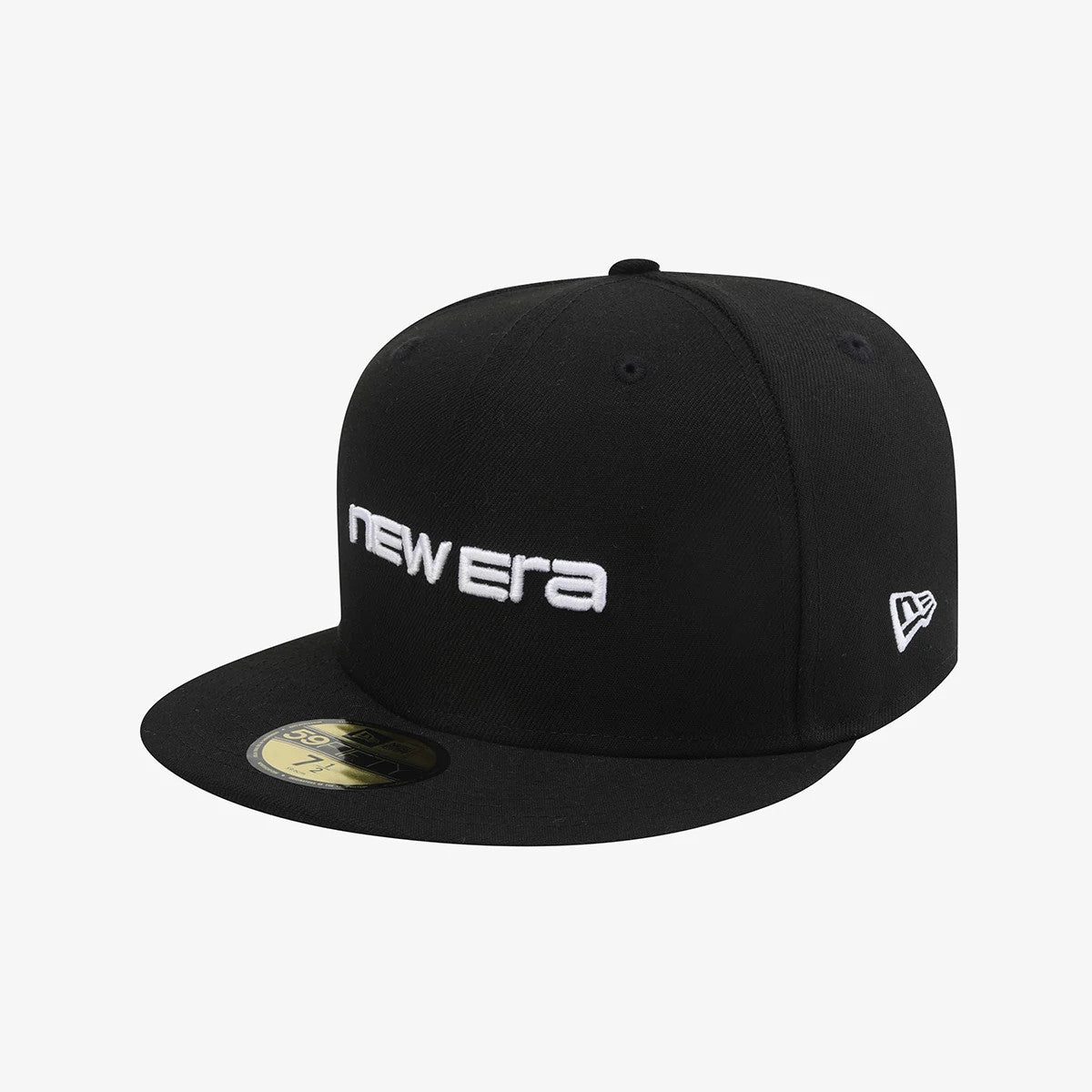 Pictured is this New Era 59FIFTY Day 59FIFTY Fitted cap in black. 3