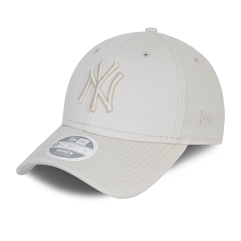 New York Yankees Tonal Womens Cream New Era 9FORTY Cap, front view showing the raised tonal embroidered NY logo on the front panel, curved visor with the 9FORTY size sticker, and New Era flag logo on the left side.