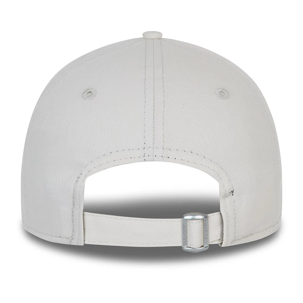 New York Yankees Tonal Womens Cream New Era 9FORTY Cap, rear view showing the adjustable strap with a silver buckle and the detailed stitching on the cream-coloured crown panels for a clean finish.