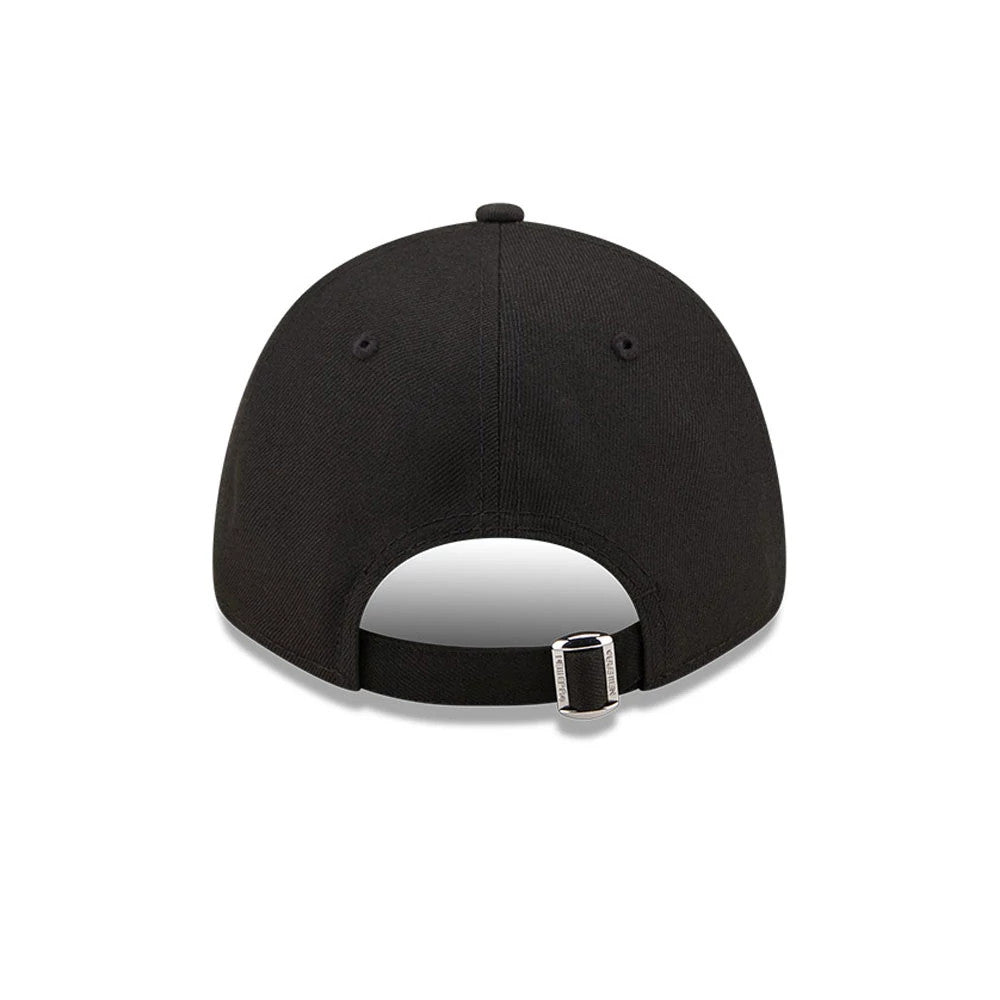 New York Yankees Pop Outline Black New Era 9FORTY Cap, rear view showing the adjustable strap with metal clasp and top button, on a structured black crown with matching eyelets and no back logo.