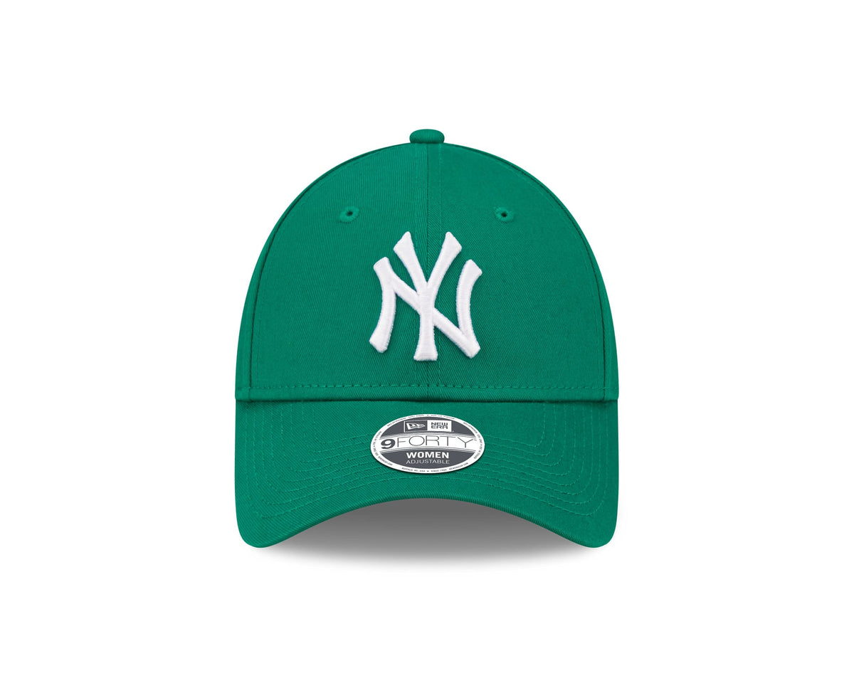 This is a New York Yankees Womens League Essential Green 9FORTY Adjustable Cap 2