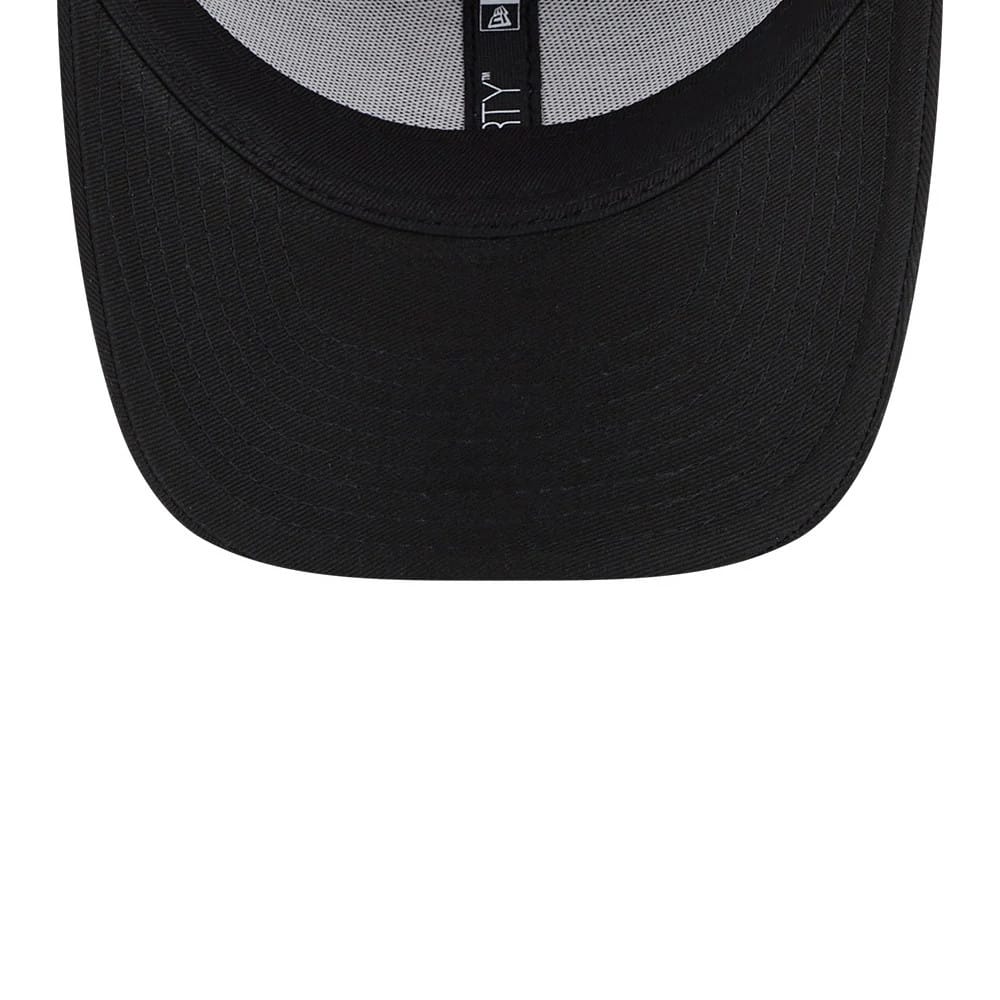 This is a AC Milan Child Black 9FORTY Adjustable Cap 5