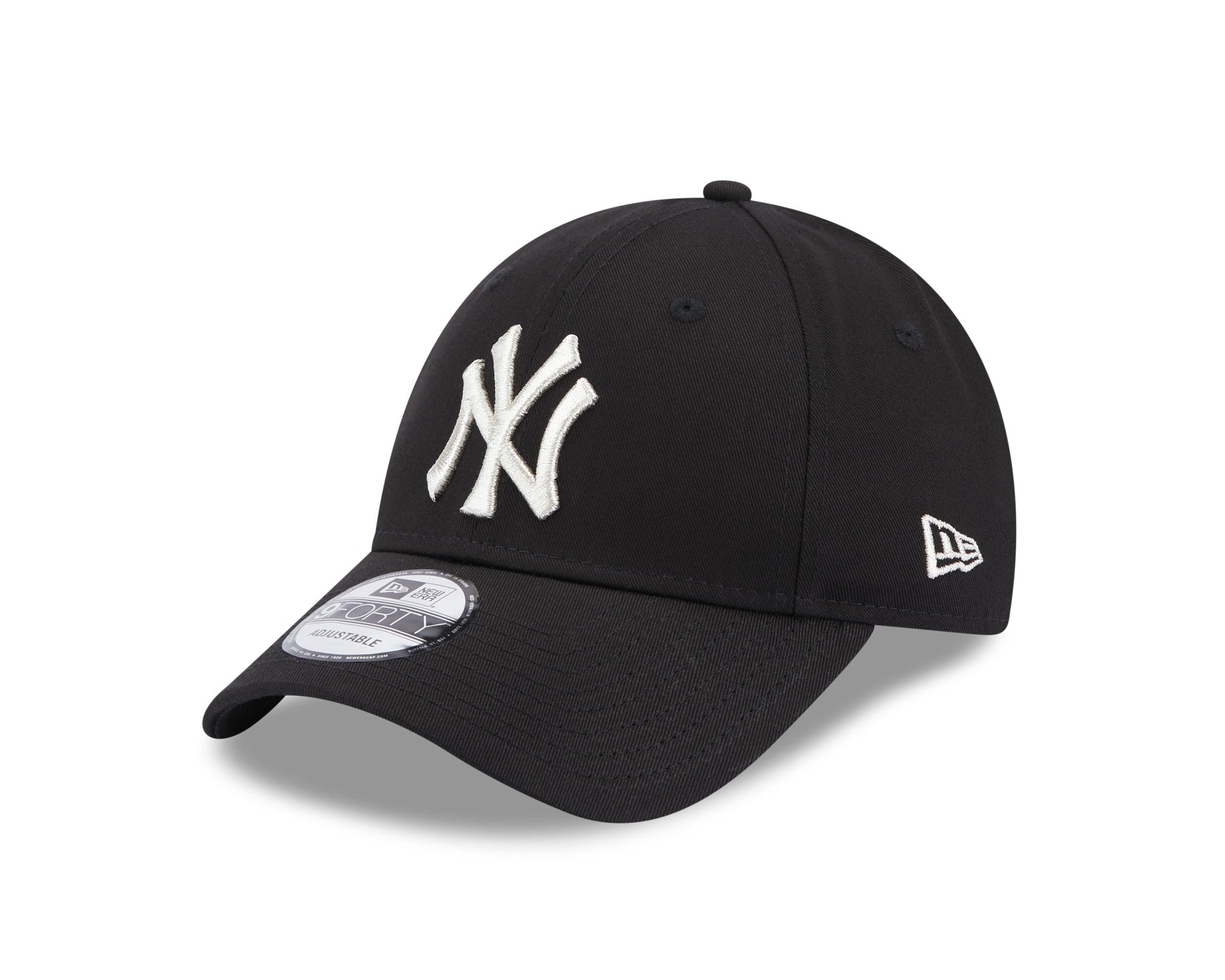 New York Yankees Metallic Logo Womens Black New Era 9FORTY Adjustable Cap, three-quarter view showing a raised metallic NY logo on the front panel, a curved visor with a 9FORTY size sticker, and the New Era flag logo on the left side.