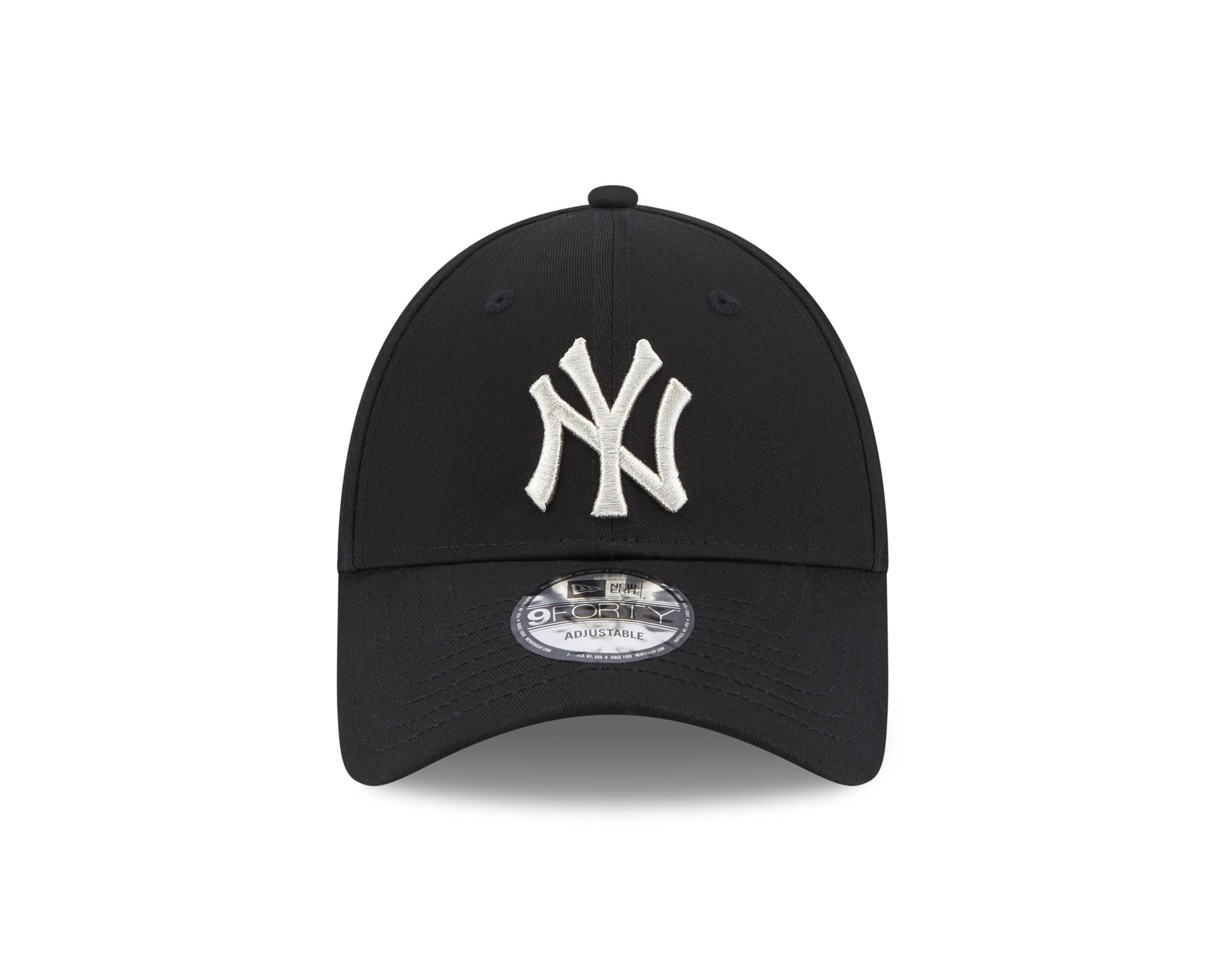New York Yankees Metallic Logo Womens Black New Era 9FORTY Adjustable Cap, front view showing the metallic embroidered NY logo on the structured black crown, with a 9FORTY size sticker on the black visor.