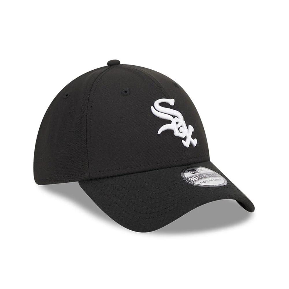 Pictured is this MLB Evergreen Chicago White Sox 39THIRTY Stretch Fit cap in black. 3