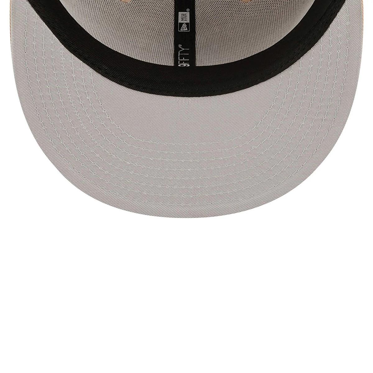 This is a New York Yankees League Essential Stone 59FIFTY Fitted Cap 4