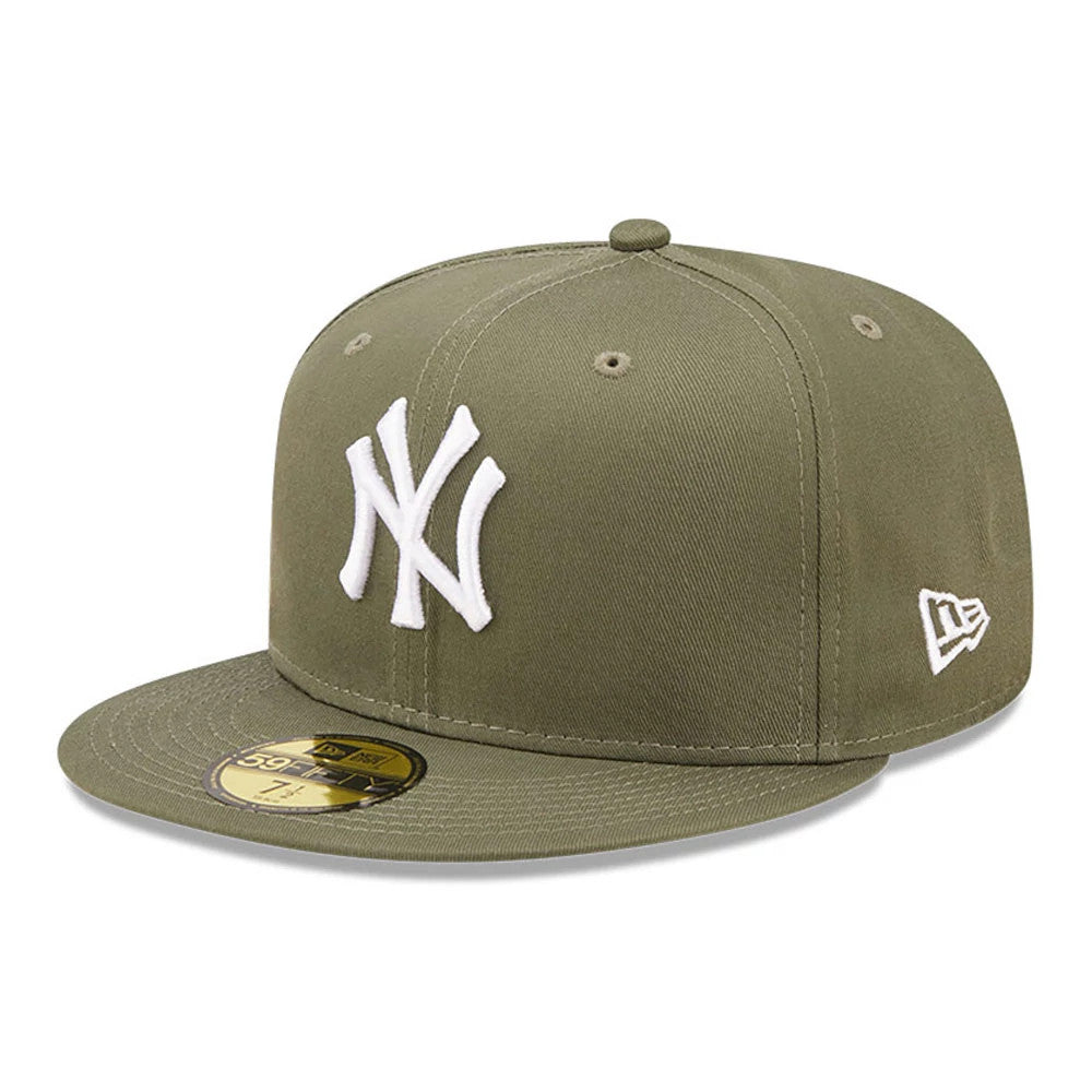 New York Yankees League Essential Green New Era 59FIFTY Fitted Cap, three-quarter view showing raised white embroidered NY logo on the front panel, olive crown with matching visor, and gold 59FIFTY size sticker on the visor.